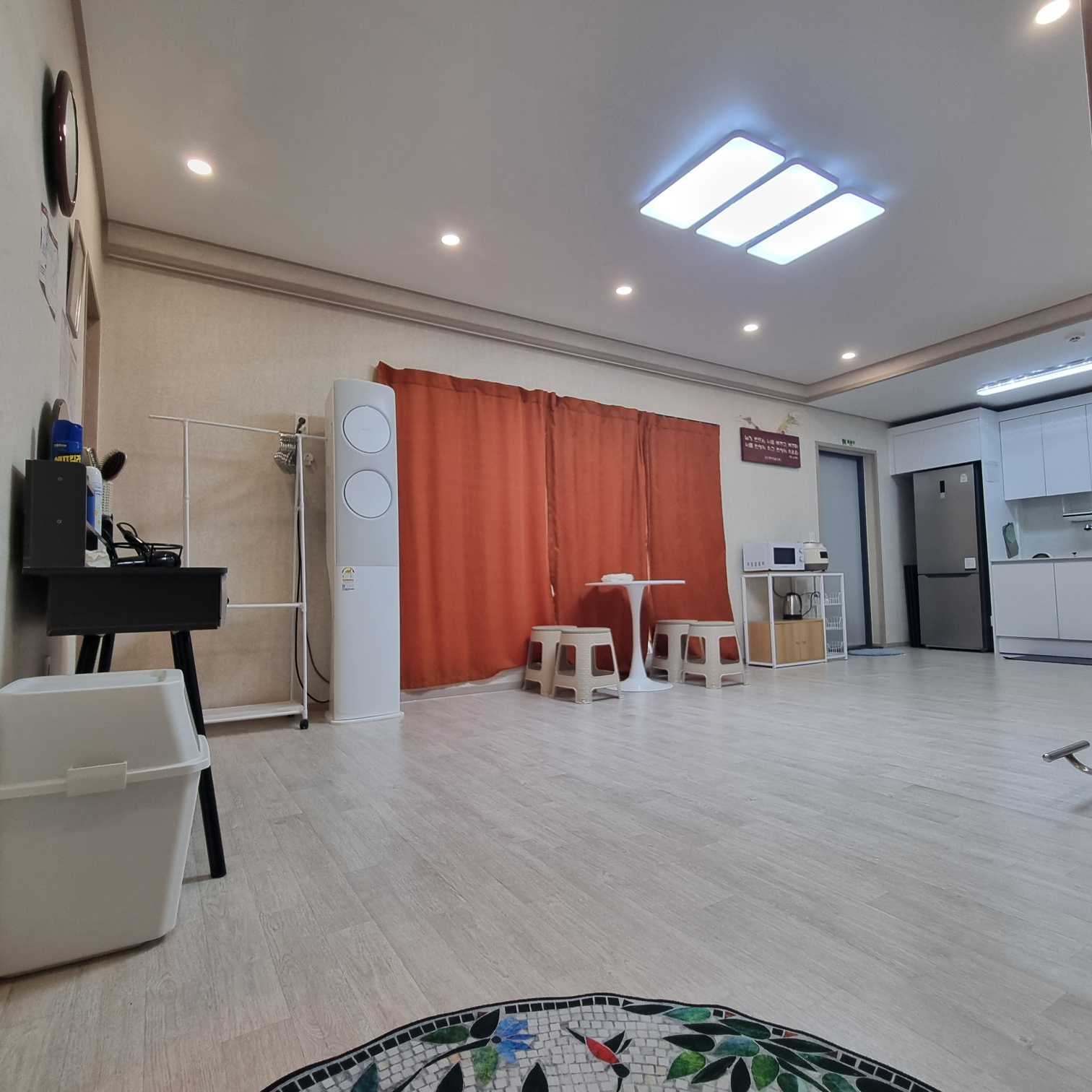 https://yaimg.yanolja.com/v5/2026/07/10/09/6a50bcdf9a20e5.49953080.jpg