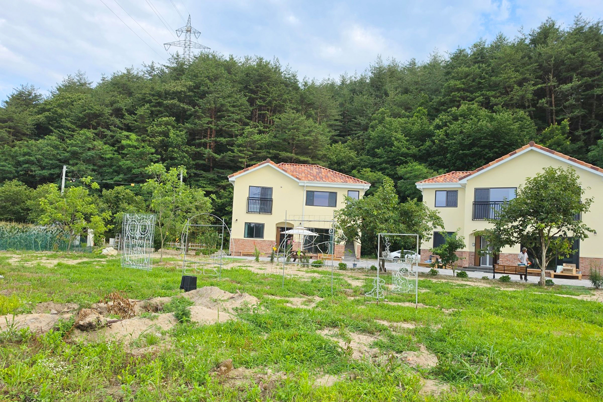 https://yaimg.yanolja.com/v5/2026/07/13/08/6a549b041ec773.85571075.jpg