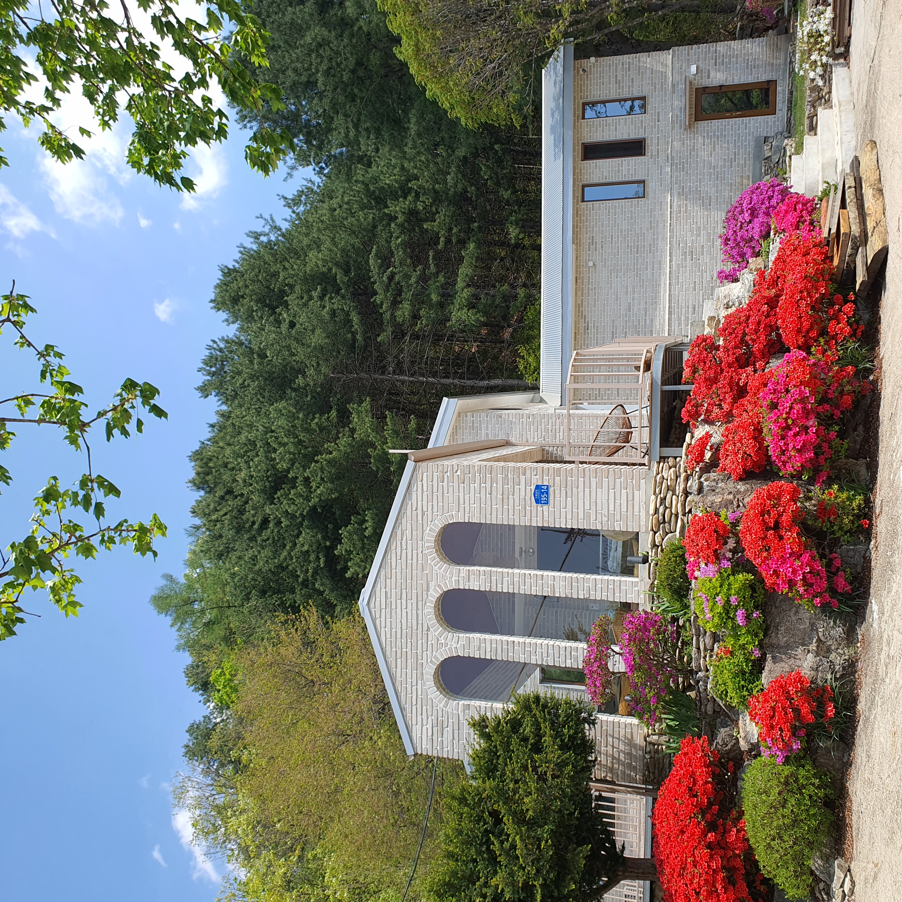 https://yaimg.yanolja.com/v5/2026/07/22/08/6a607faeccd569.84873740.jpg