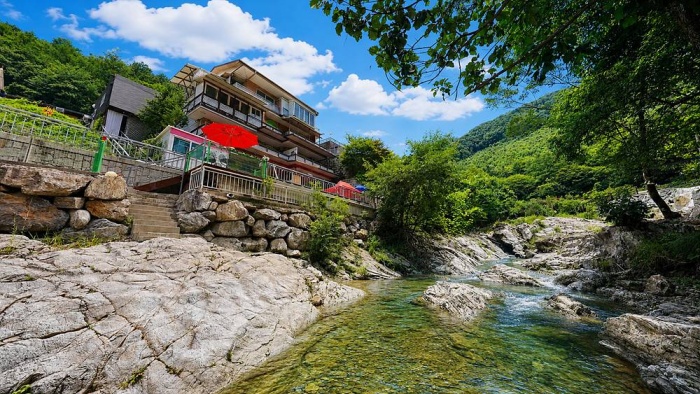 https://yaimg.yanolja.com/v5/2026/07/27/01/6a66af15558d11.63575166.jpg