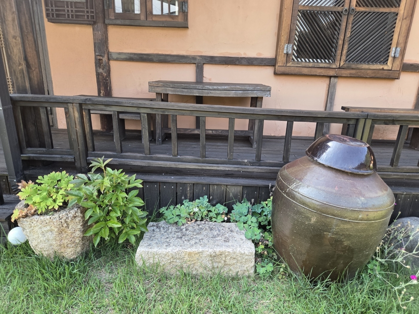 https://yaimg.yanolja.com/v5/2026/07/28/02/6a6818238e0a89.67216728.jpg
