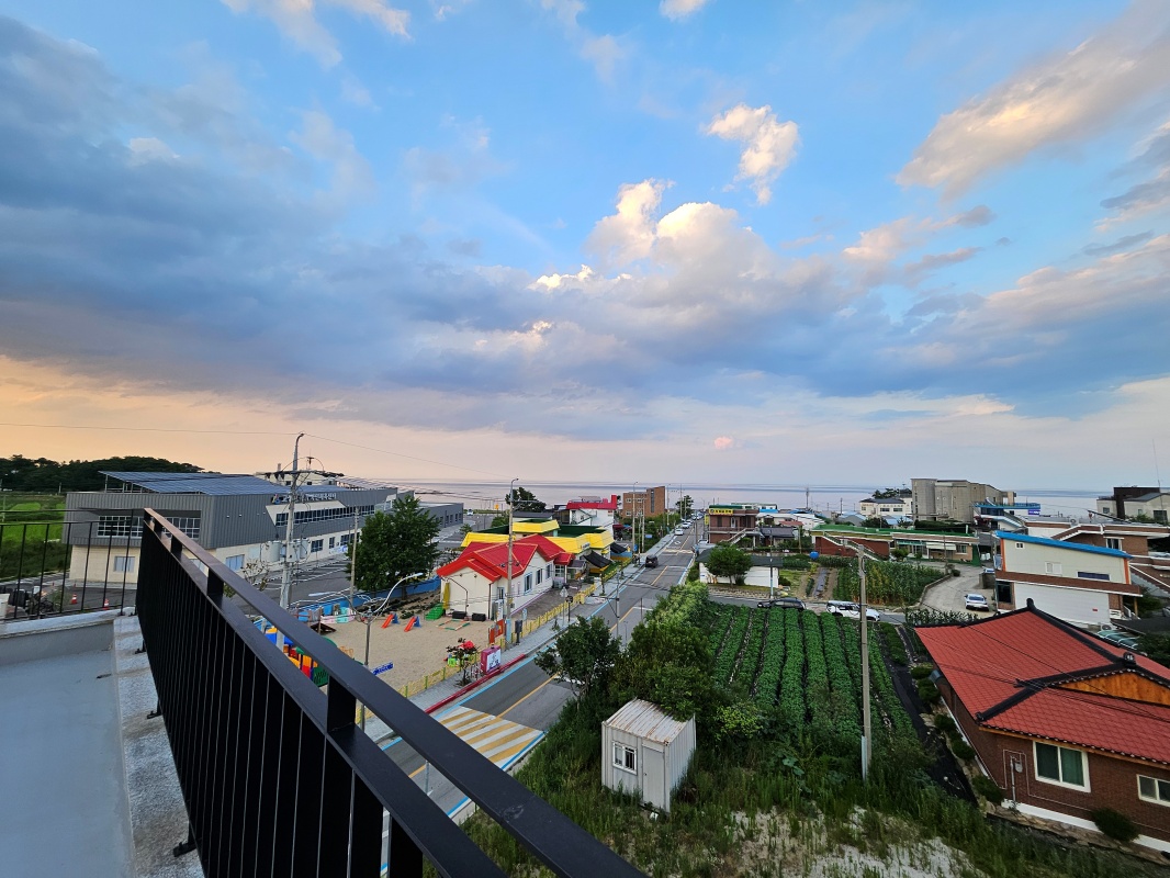 https://yaimg.yanolja.com/v5/2026/07/31/03/6a6c18bbaeda86.52148046.jpg
