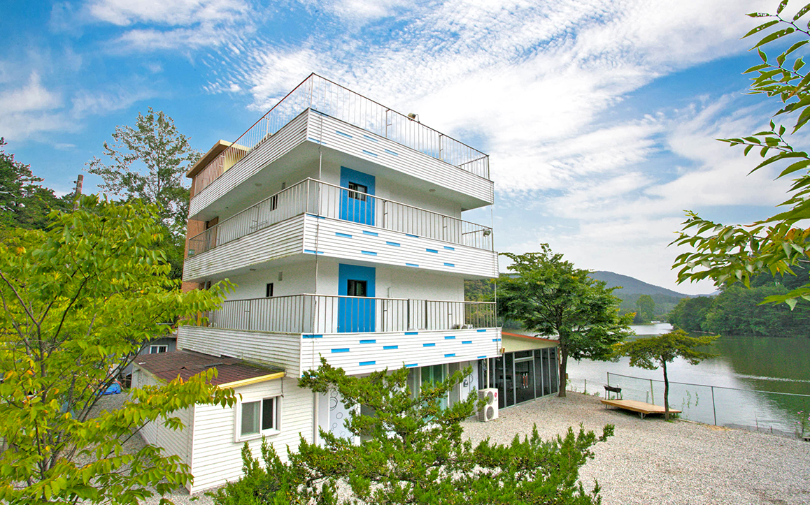 https://yaimg.yanolja.com/v5/2026/08/04/09/6a71aa1f294cf0.77193210.jpg