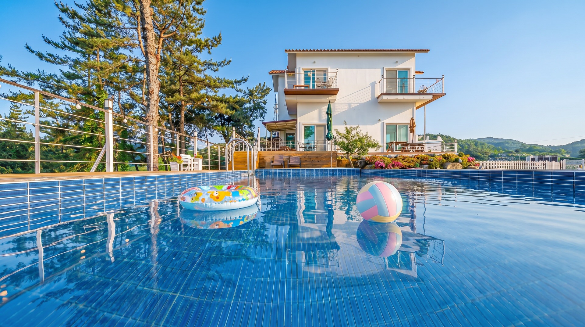 https://yaimg.yanolja.com/v5/2026/08/05/06/6a72d353edca89.52241334.jpg