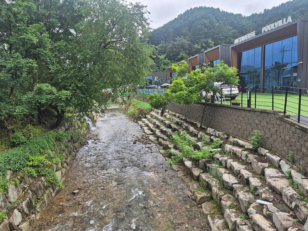 https://yaimg.yanolja.com/v5/2026/08/07/02/6a7547aea50f96.42009096.jpg