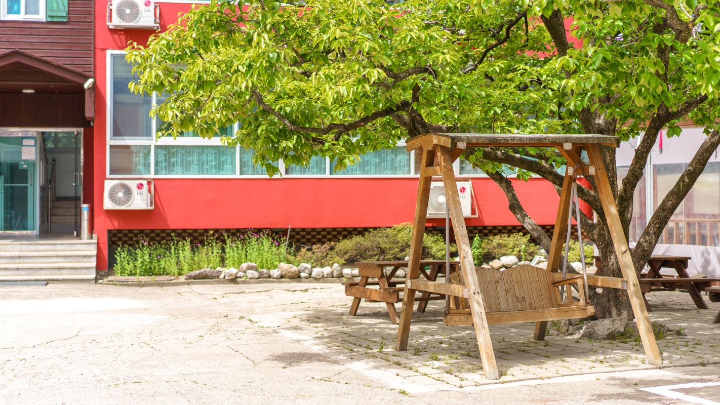 https://yaimg.yanolja.com/v5/2026/08/07/06/6a75813d74c592.42393727.jpg