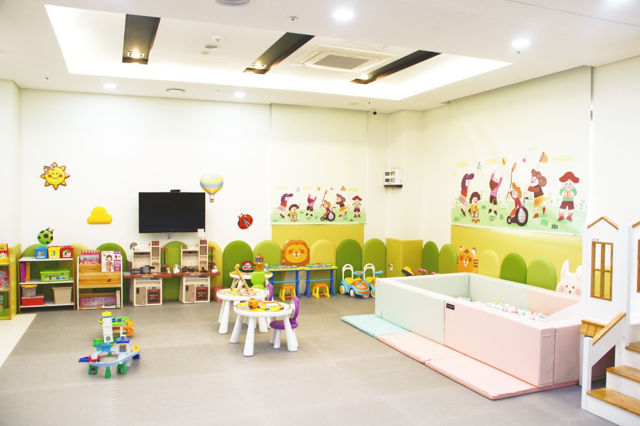 https://yaimg.yanolja.com/v5/2026/08/11/05/6a7aaf3176be18.14104091.jpg