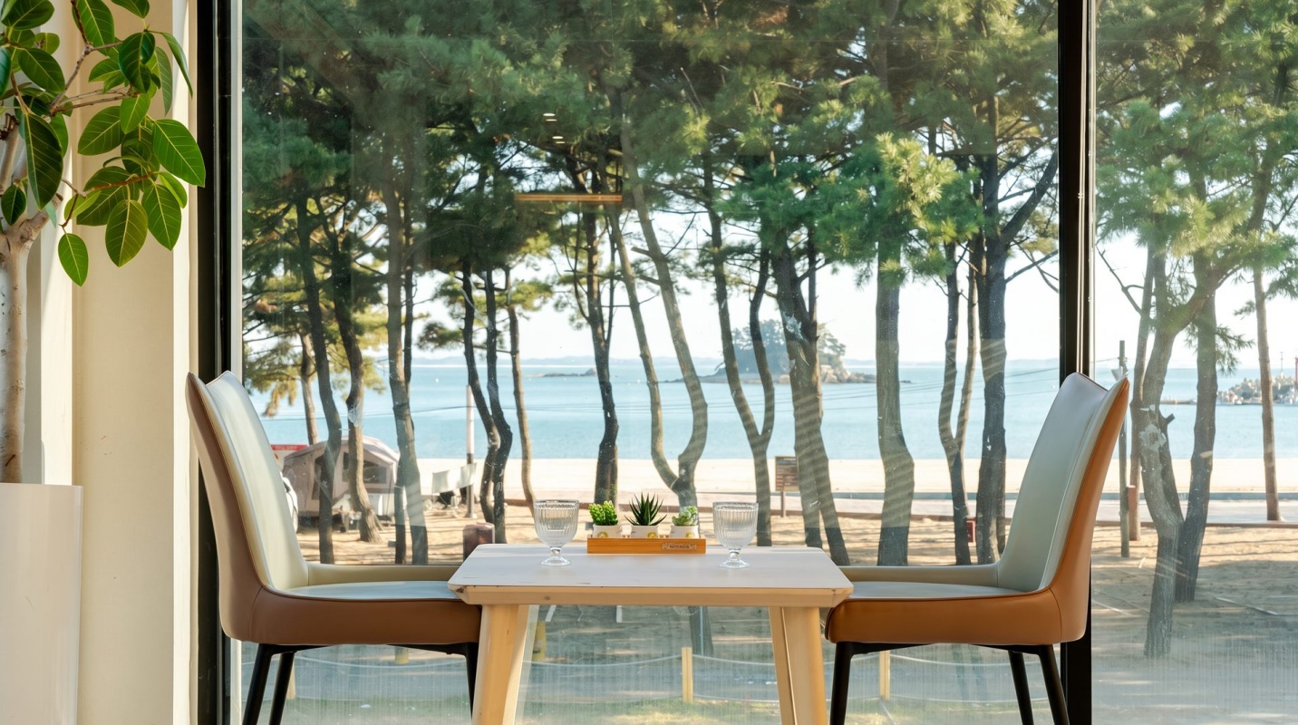 https://yaimg.yanolja.com/v5/2026/08/18/05/6a83efba7bbc62.17012263.jpg