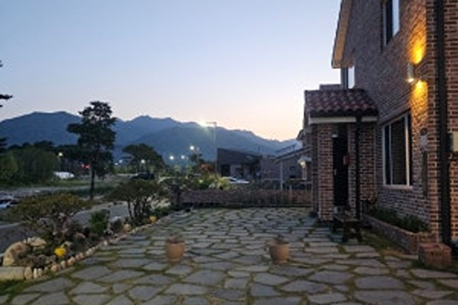 https://yaimg.yanolja.com/v5/2026/08/25/02/6a8d021a3e4fc7.26911334.jpg