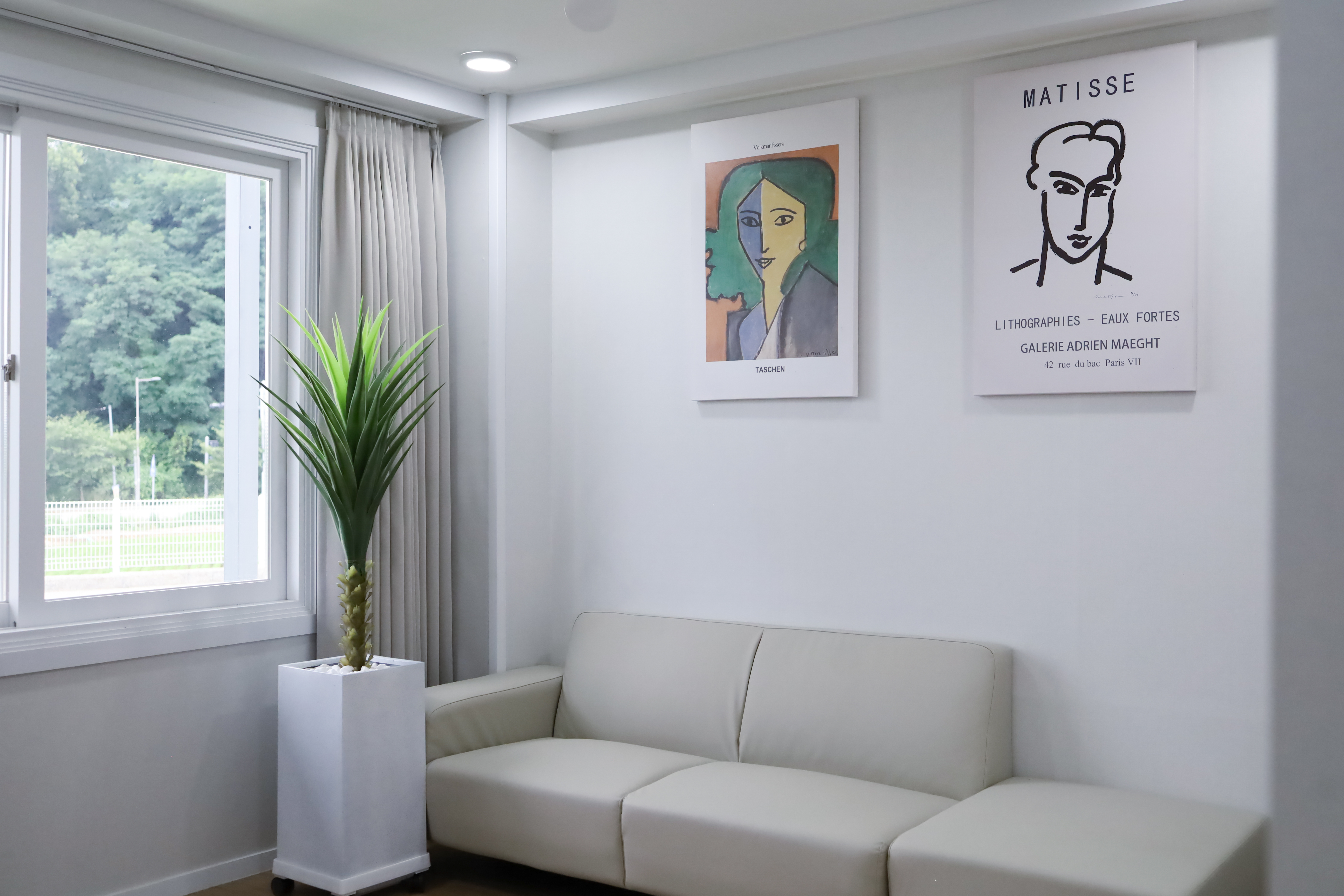 https://yaimg.yanolja.com/v5/2026/08/25/08/6a8d53807bb911.67767229.jpg