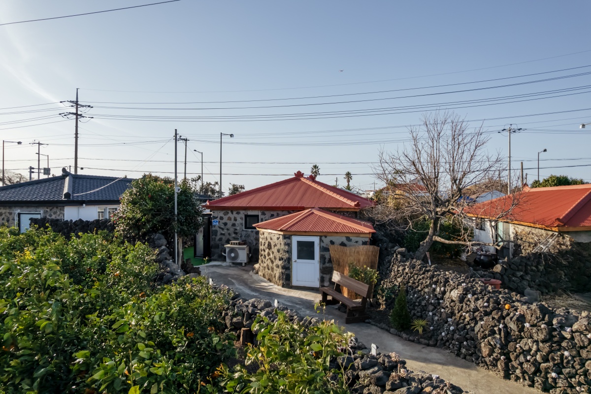 https://yaimg.yanolja.com/v5/2026/08/27/08/6a8ff66e2bb177.08977419.jpg