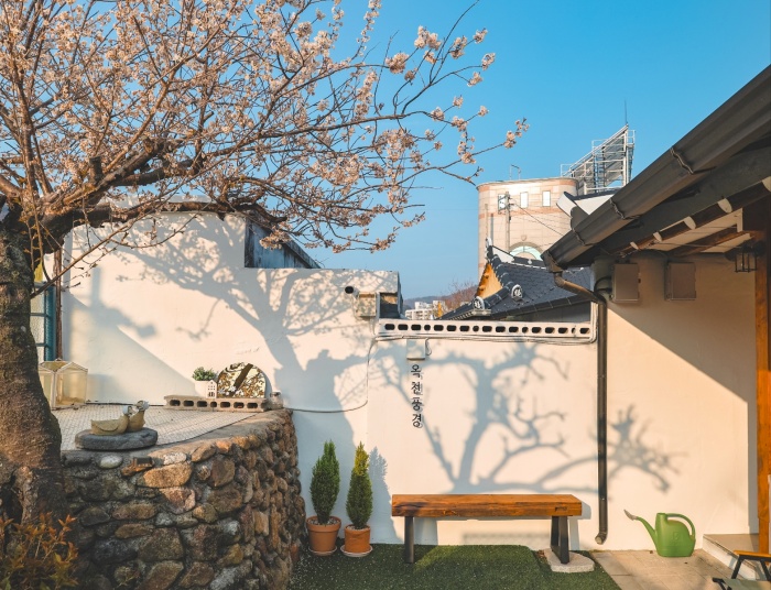 https://yaimg.yanolja.com/v5/2026/09/01/07/6a9680b9dfae19.40938347.jpg