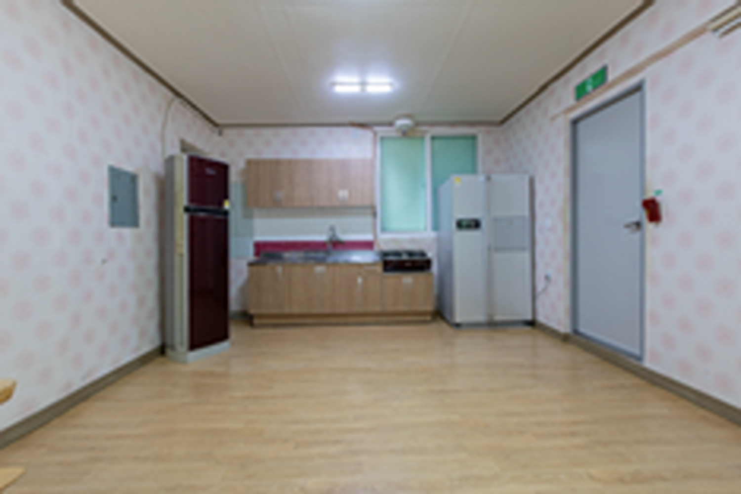 https://yaimg.yanolja.com/v5/2026/09/08/00/6a9f5dacef7fd8.98587161.jpg
