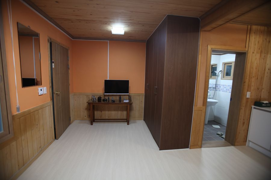 https://yaimg.yanolja.com/v5/2026/09/15/01/6aa8a3f4ba7377.87379538.jpg
