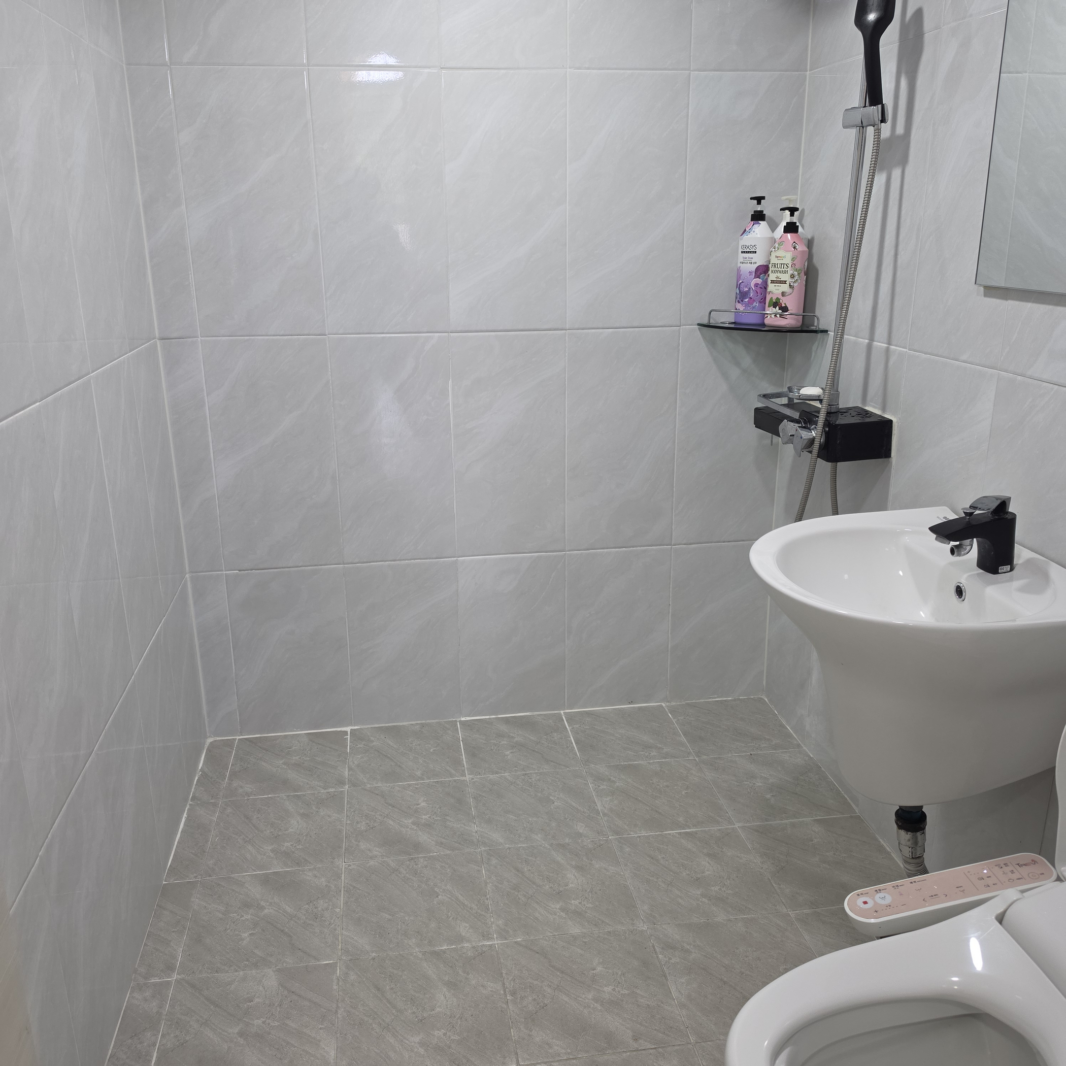 https://yaimg.yanolja.com/v5/2026/09/21/06/6ab0d0a966f086.72362564.jpg