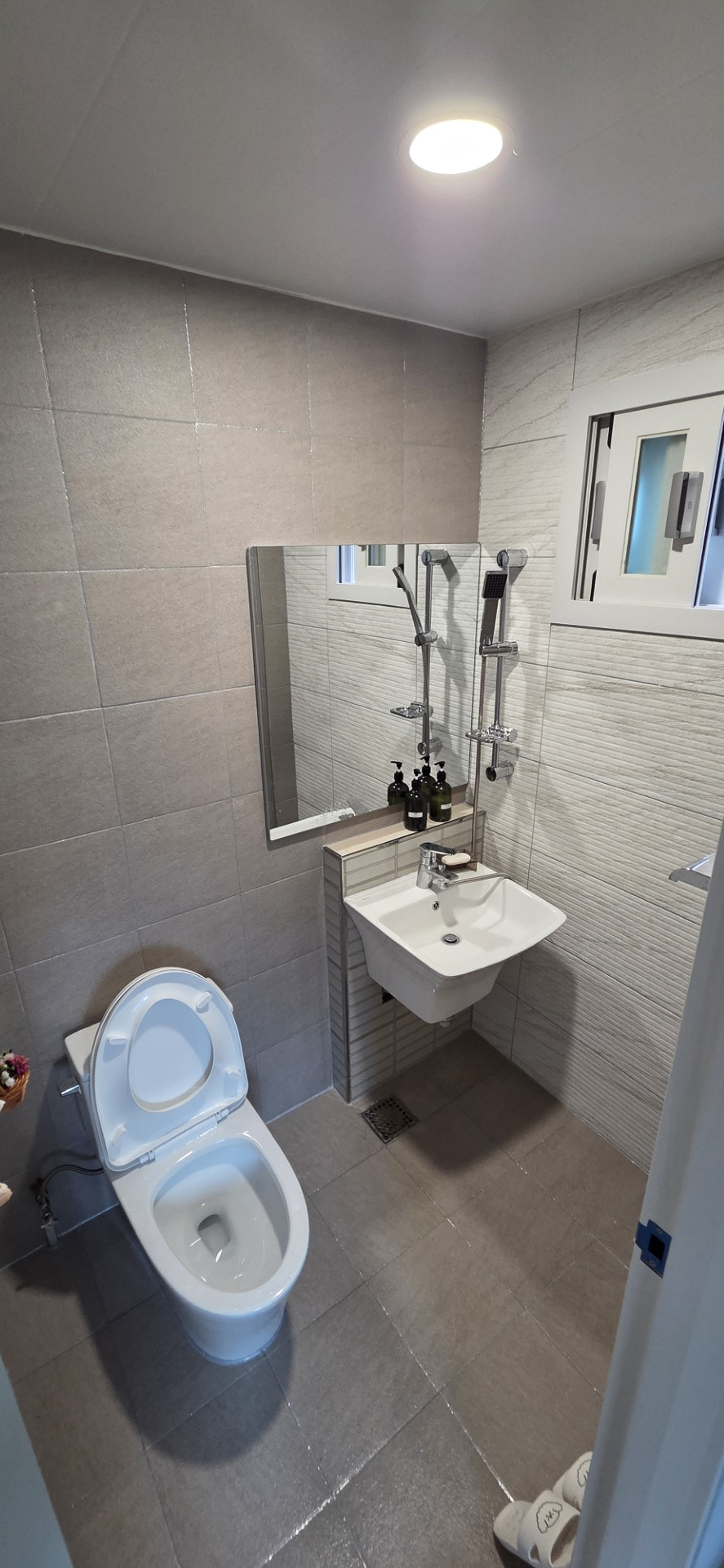 https://yaimg.yanolja.com/v5/2026/10/13/07/6acddf1de42e34.13365422.jpg